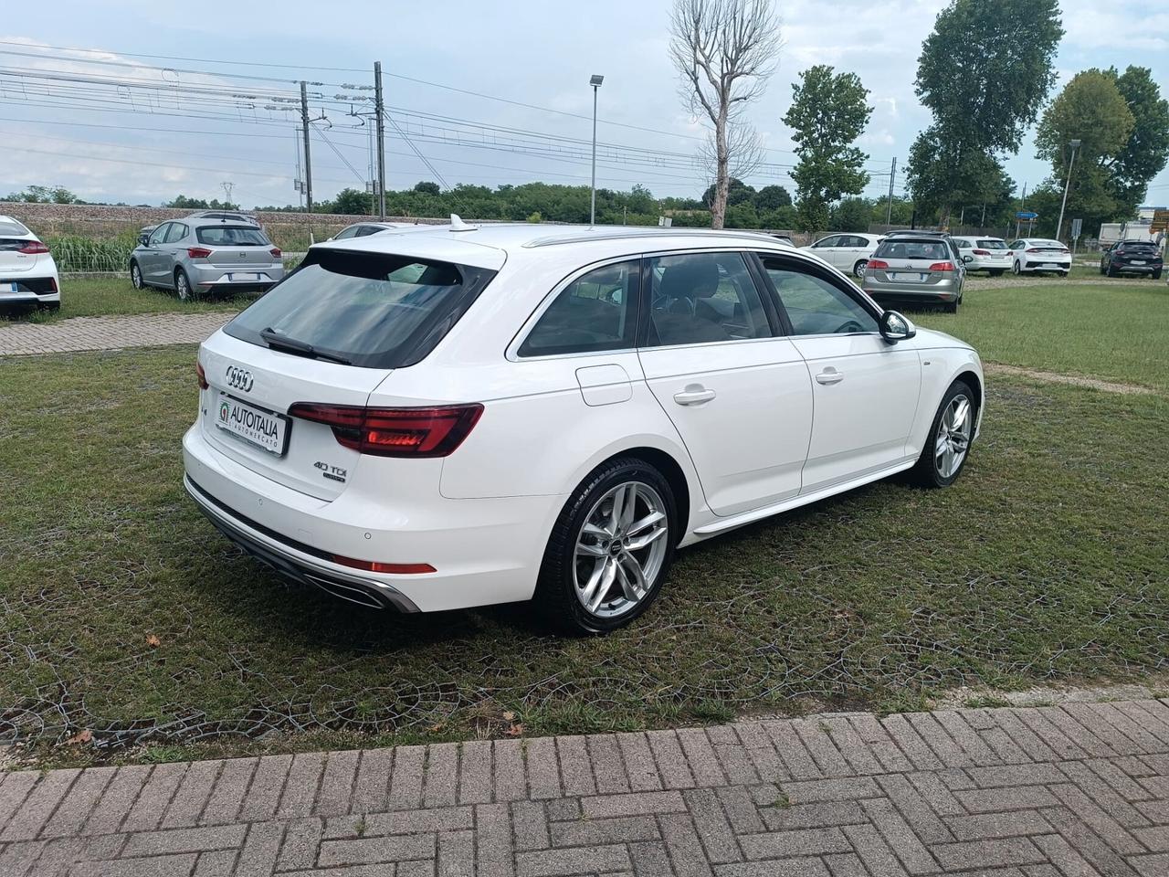 Audi A4 Avant 40 TDI quattro S tronic quattro edition