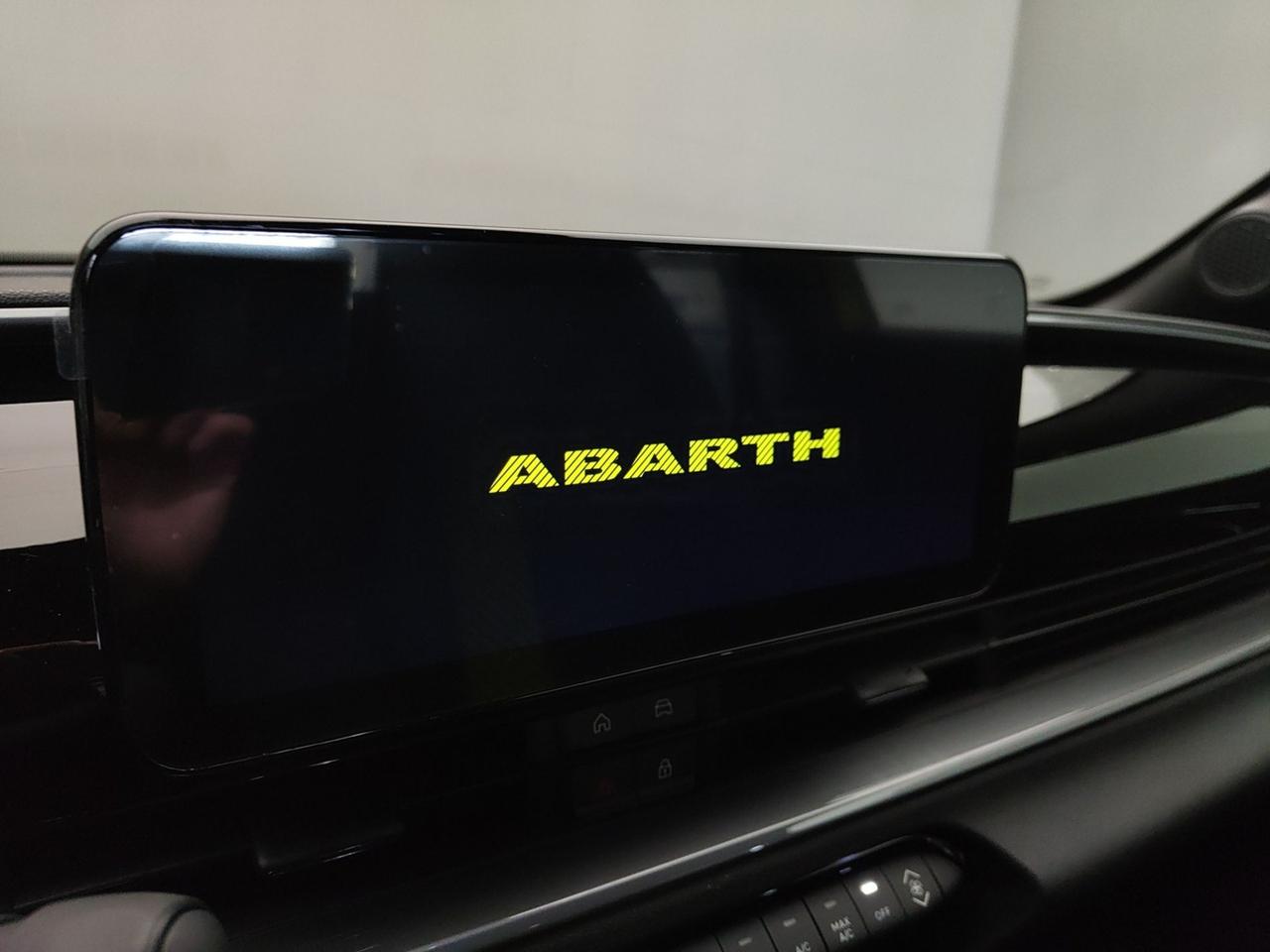 600e 600E ABARTH 54KW 240CV TURISMO