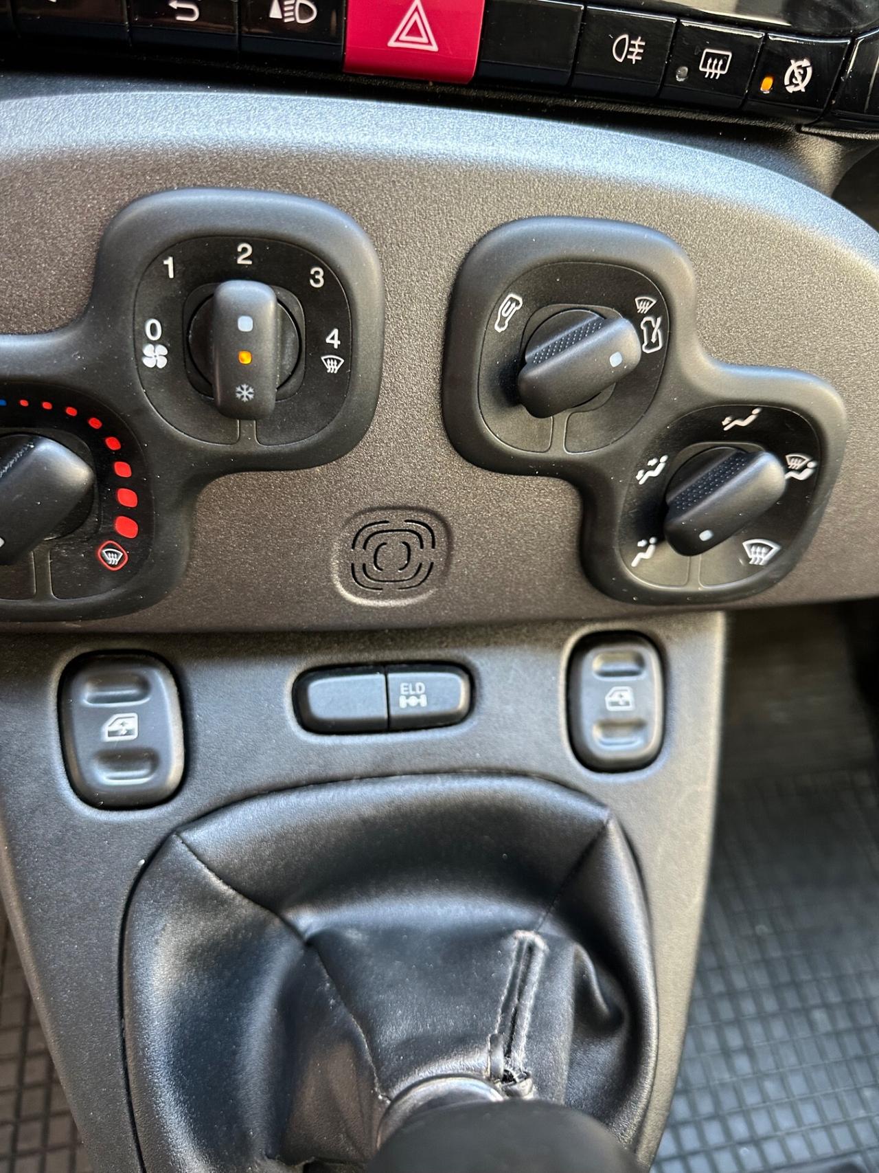 Fiat Panda 1.3 MJT 16V DPF 4x4 Climbing