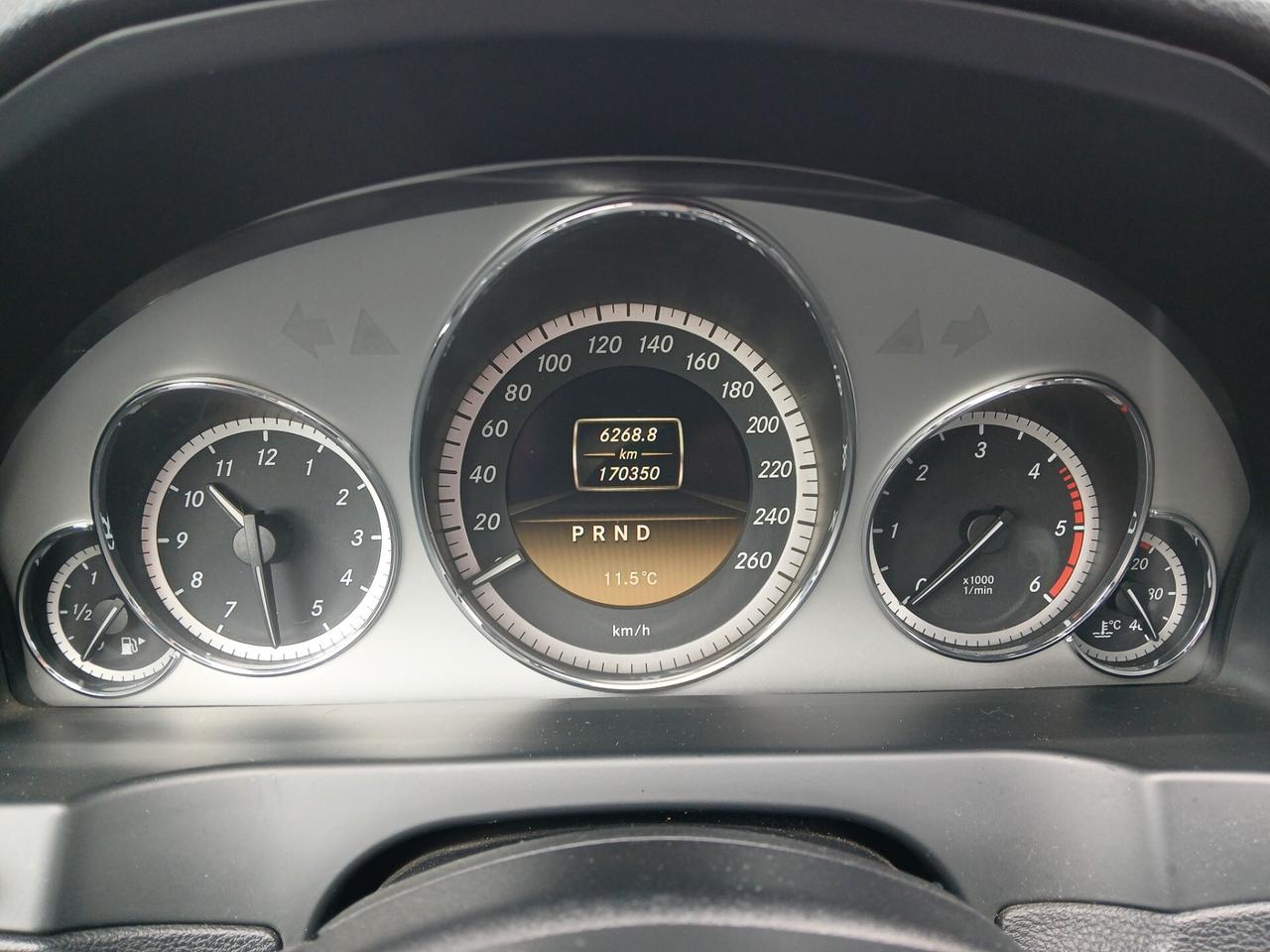 Mercedes-benz E 220 CDI Coupé BlueEFFICIENCY