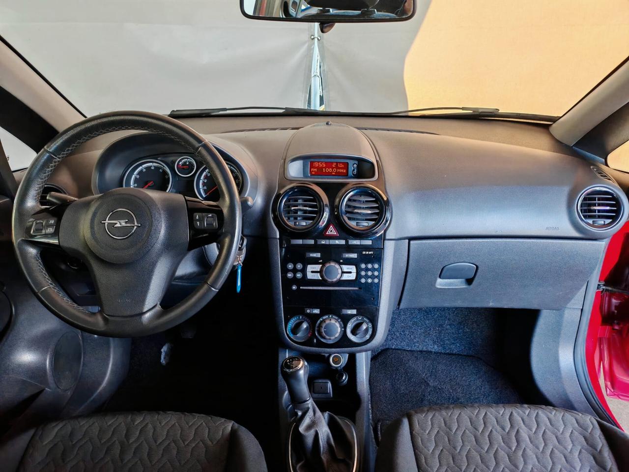 Opel Corsa 1.2 85CV 3 porte GPL-TECH b-color