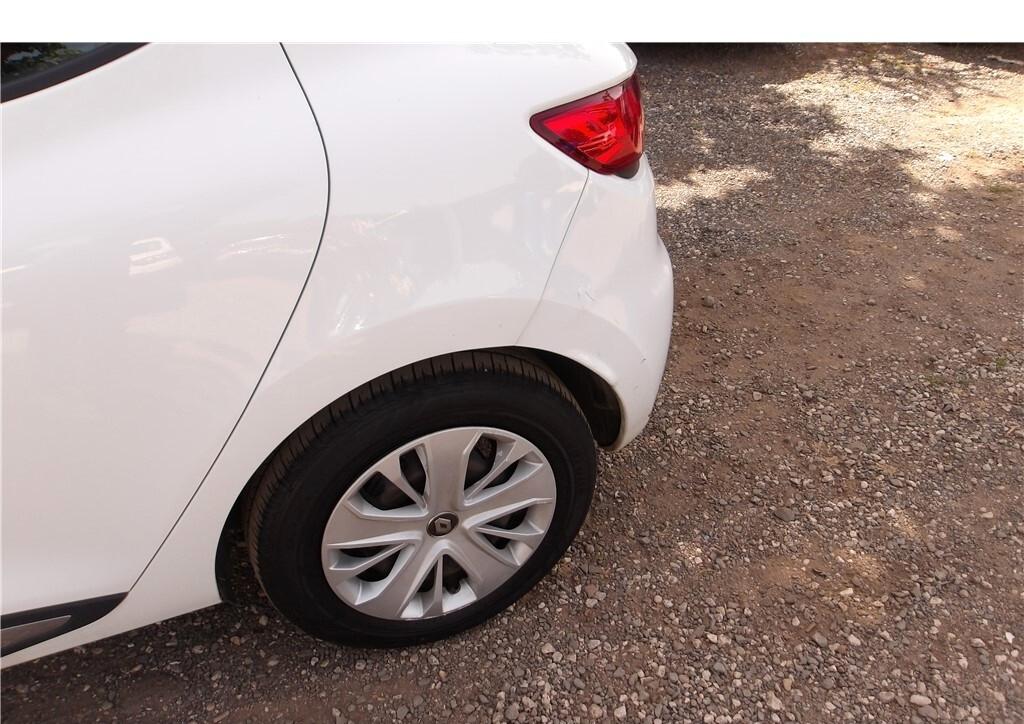 Renault Clio GPL DI SERIE OK NEOPATENTATI KM VERI GARANZIA