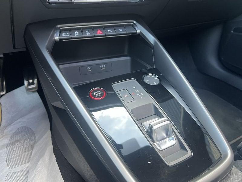 Audi RS 3 Sportback TFSI quattro S tronic 400 CV