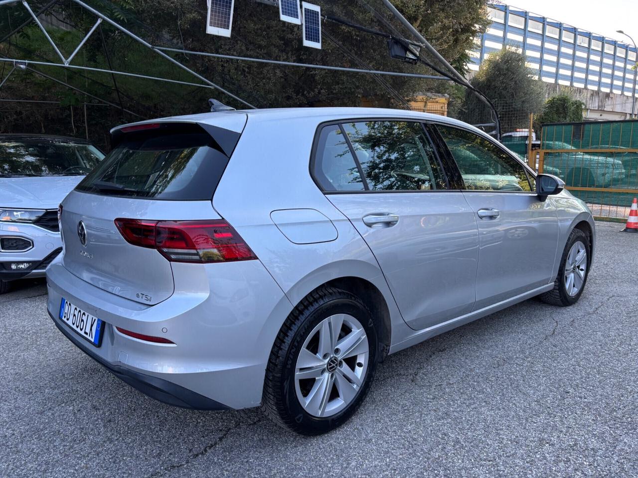 Volkswagen Golf 1.0 eTSI DSG HYBRID OK NEOPATENTATI