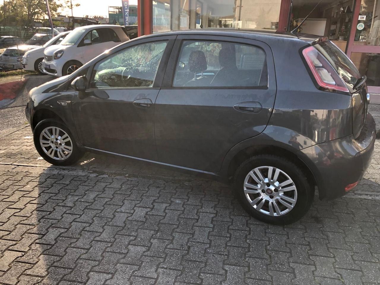 Fiat Punto 1.4 8V 5 porte Natural Power Street X NEOPATENTATO UNICO PROPRIETARIO CON GARANZIA EUROPEA 12 MESI ESTENDIBILE FINO A 36 MESI!!!