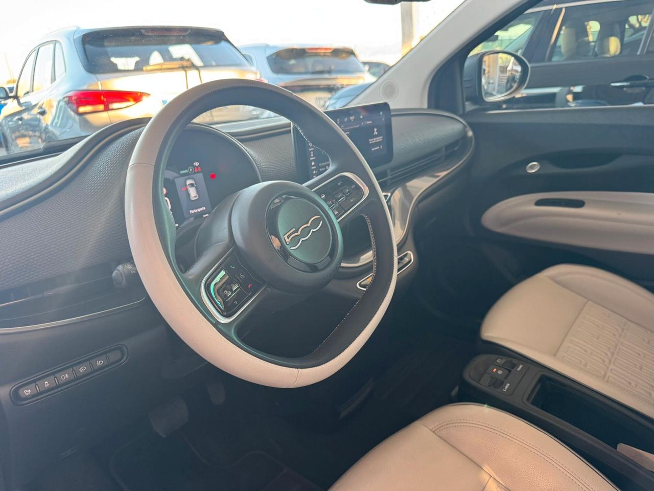Fiat 500 500e Berlina 42 kWh La Prima