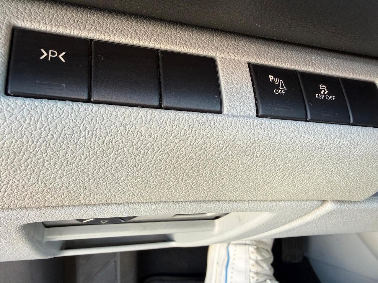 PEUGEOT 5008 1.6 112CV AUTOMATICO FELINE FULL TETTO