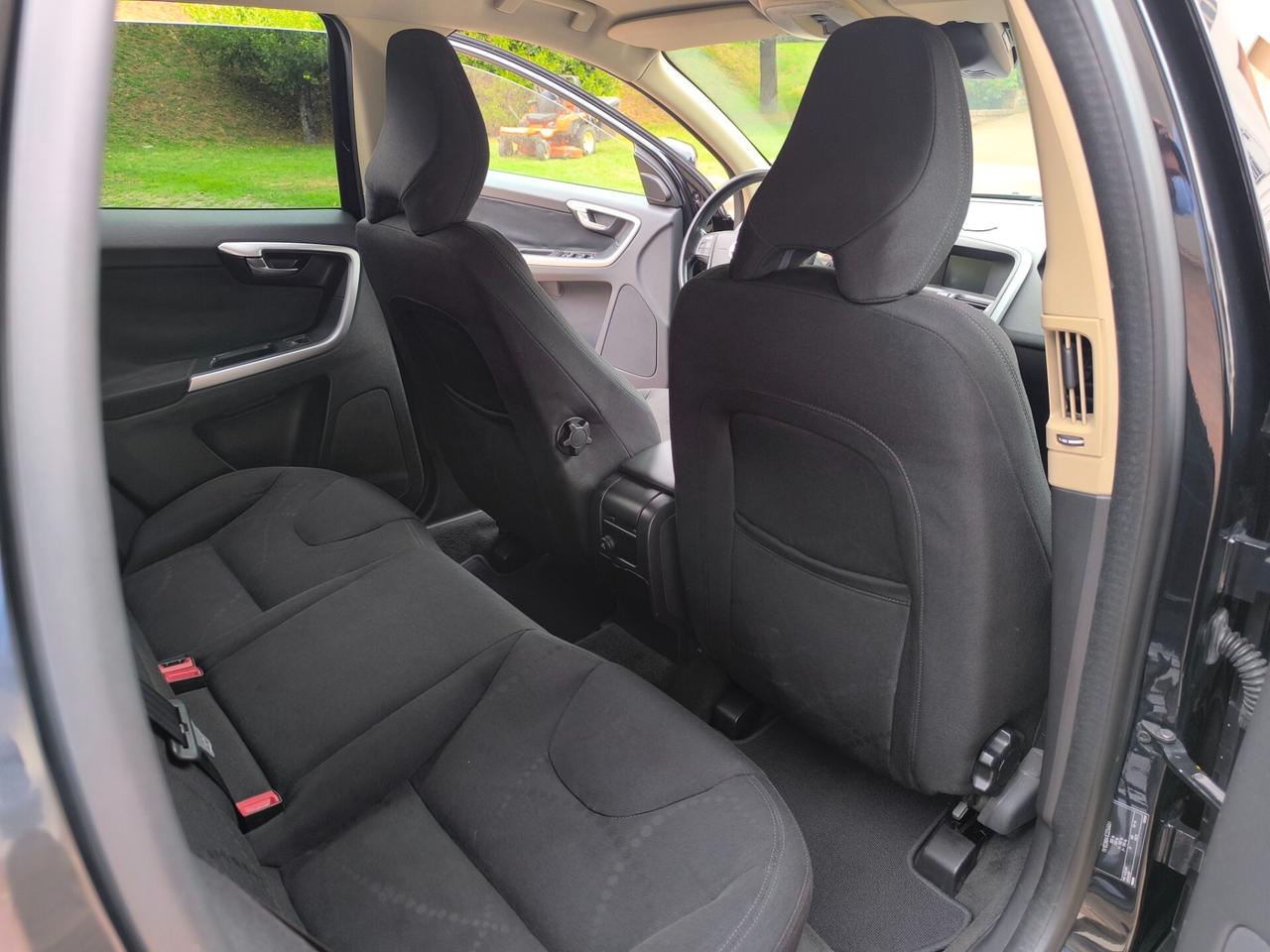 Volvo XC 60 XC60 D5 AWD Summum
