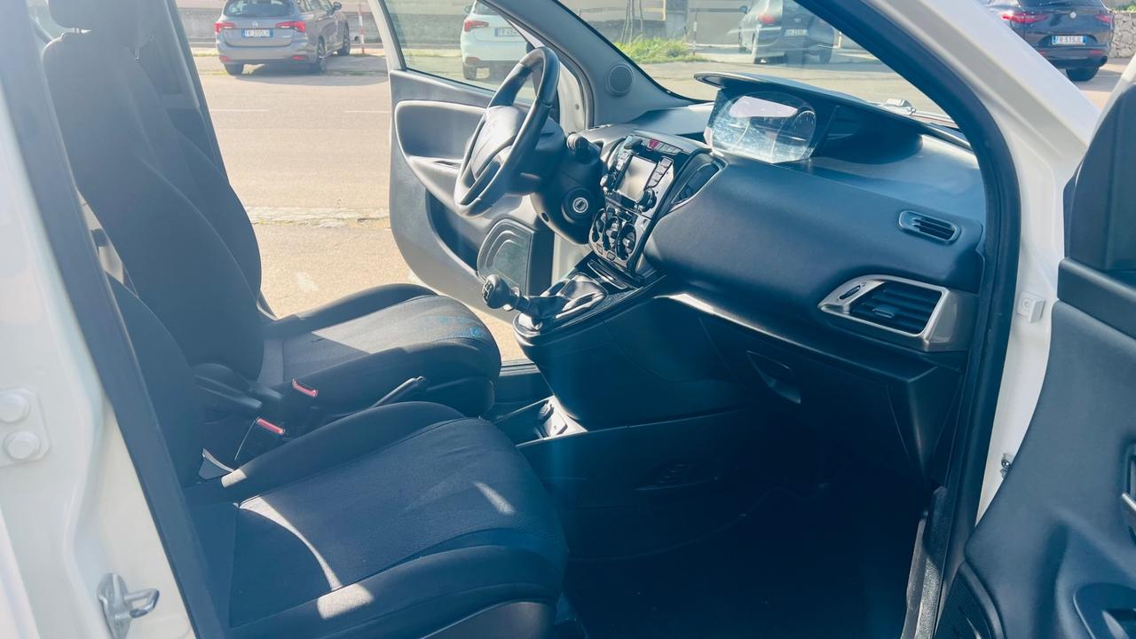 Lancia Ypsilon 1.2 69 CV 5 porte S&S