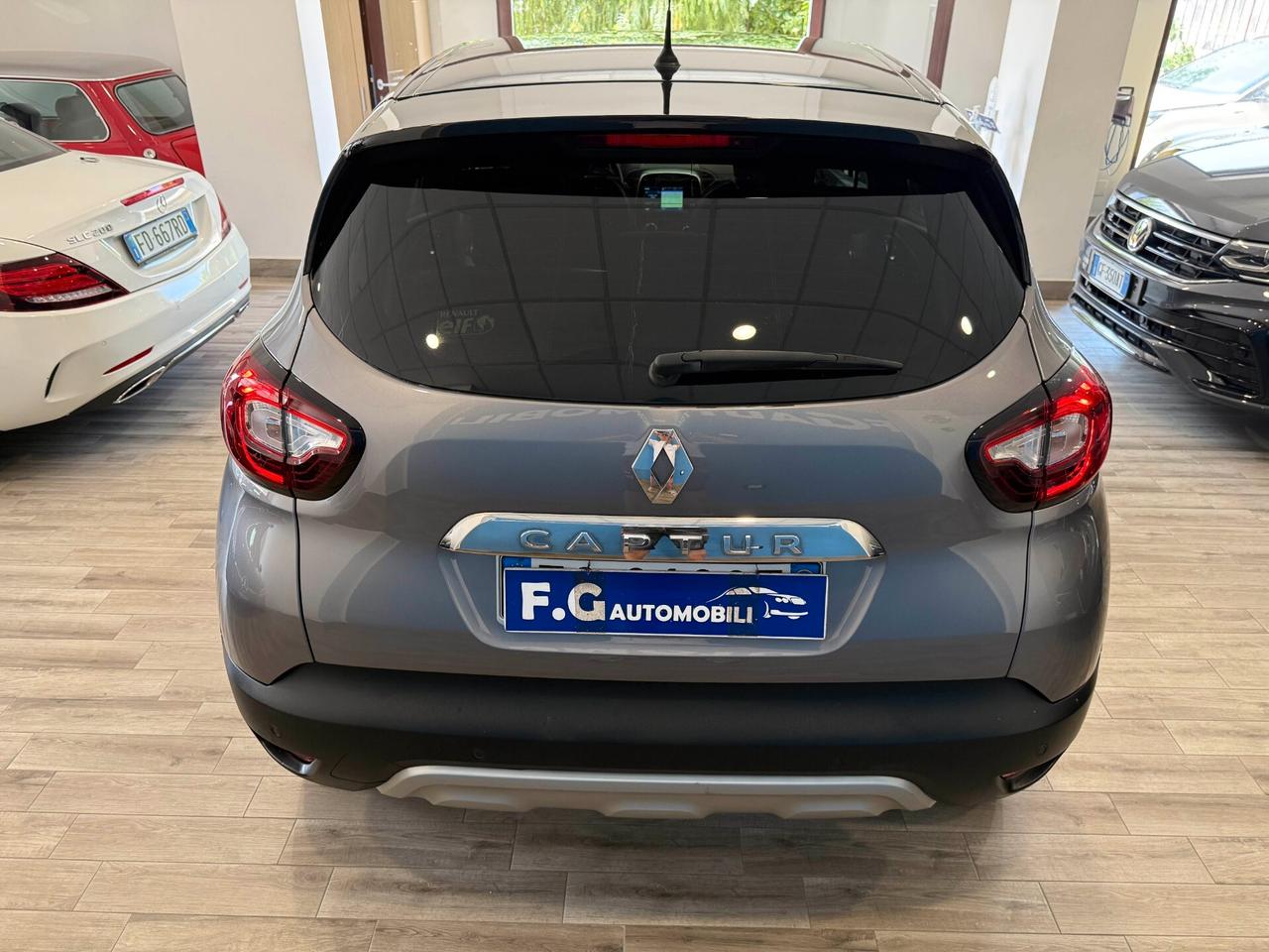 Renault Captur dCi 8V 110 CV Start&Stop Energy Initiale Paris