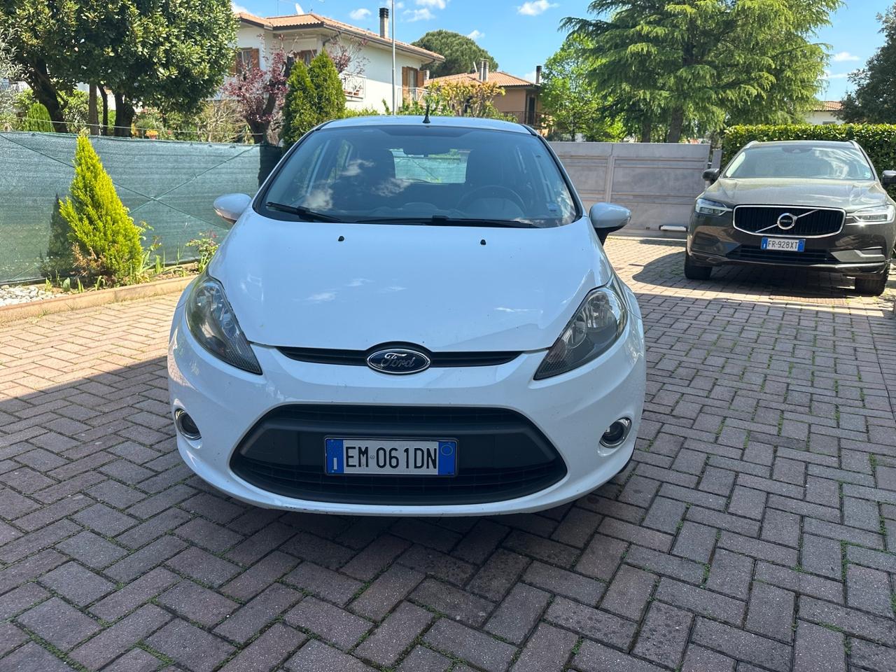 Ford Fiesta 1.4 16V 5p. Bz.- GPL Titanium Bs.
