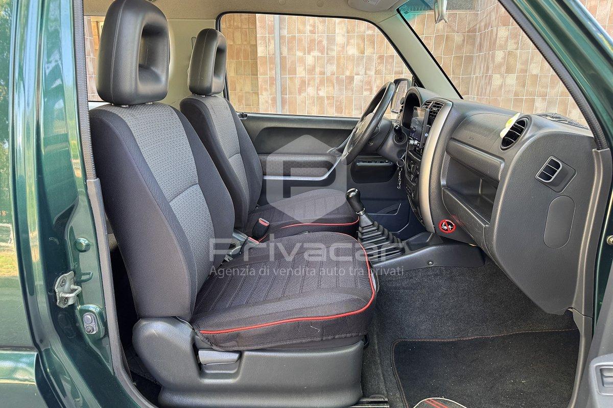 SUZUKI Jimny 1.3i 16V cat 4WD JLX