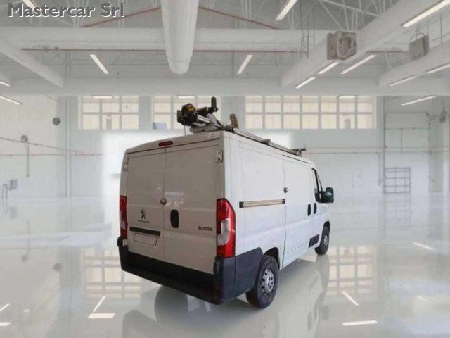 PEUGEOT Boxer 330 L1H1 2.0 BLUEHDI 110CV - FR451ST