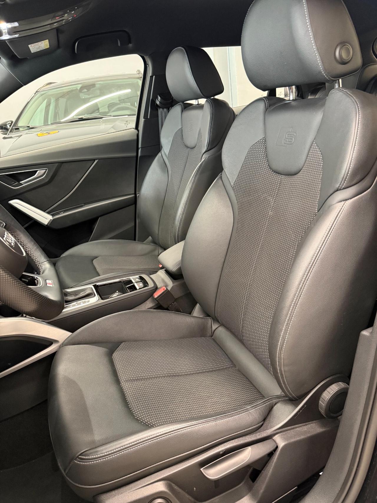 Audi Q2 35 TDI quattro S tronic line Edition