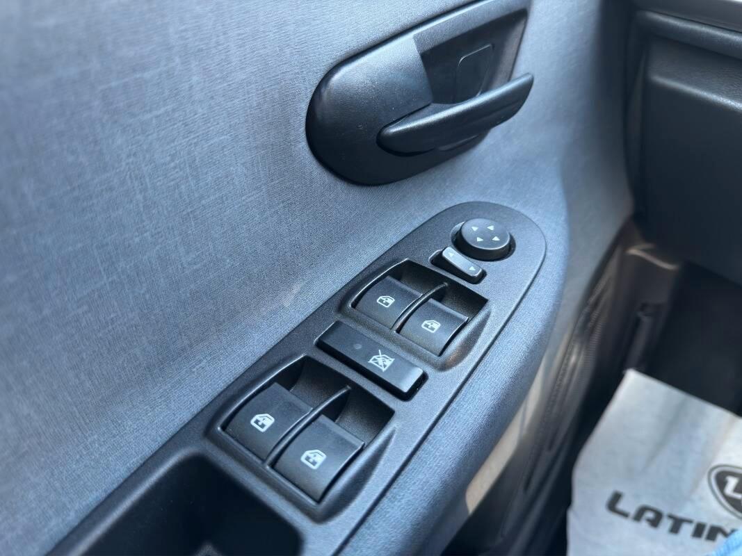 Lancia Ypsilon III 1.0 firefly hybrid Gold s&s 70cv Con CARPLAY