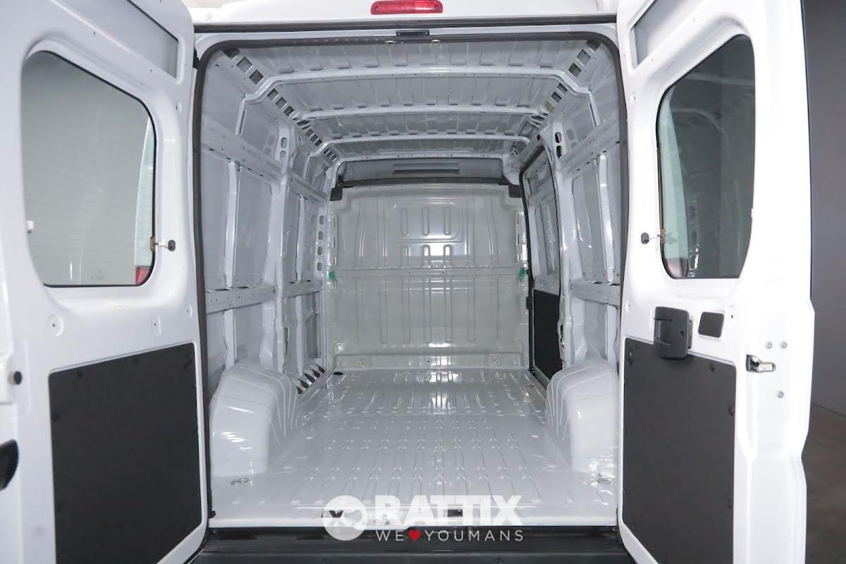 Peugeot Boxer 333 2.2 BlueHDI 120CV L2H2 (IVA ESCLUSA)