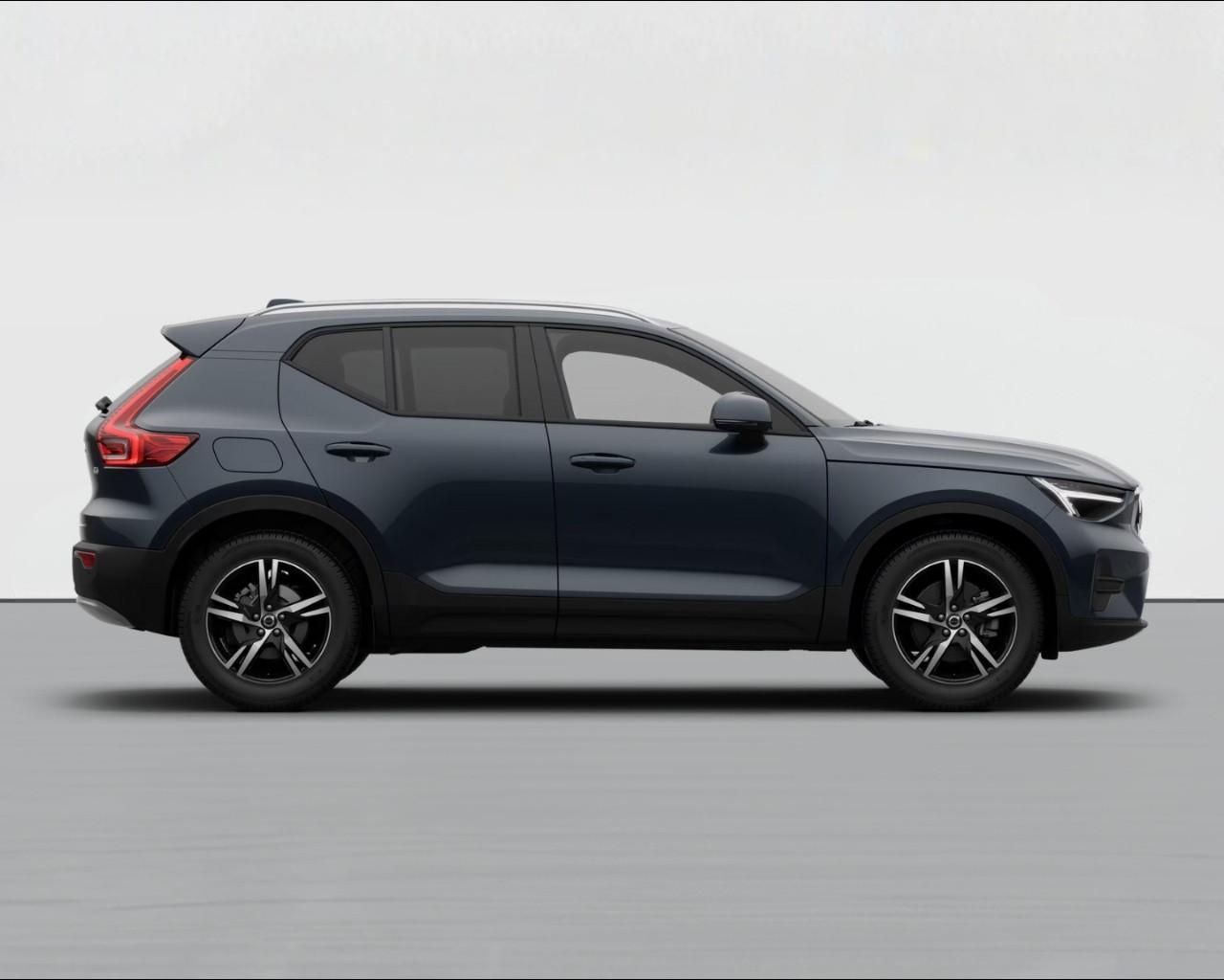 VOLVO XC40 CORE B3 AUTO PREZZO PROMO FINO A FINE MESE