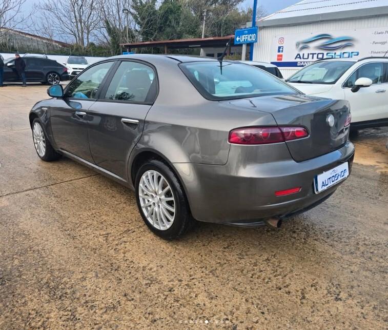 Alfa Romeo 159 1.9 JTDm 16V TI
