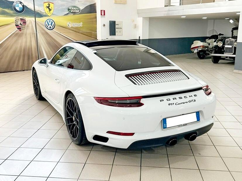 Porsche 911 3.0 Carrera GTS Coupé