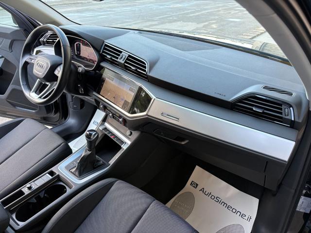 AUDI Q3 35 2.0 TDI S tronic Business Advanced