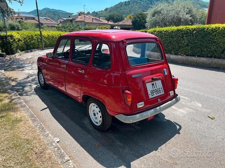 RENAULT 4