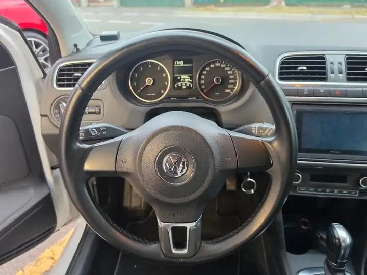 Volkswagen Polo 1.4 DSG 5 porte Highline