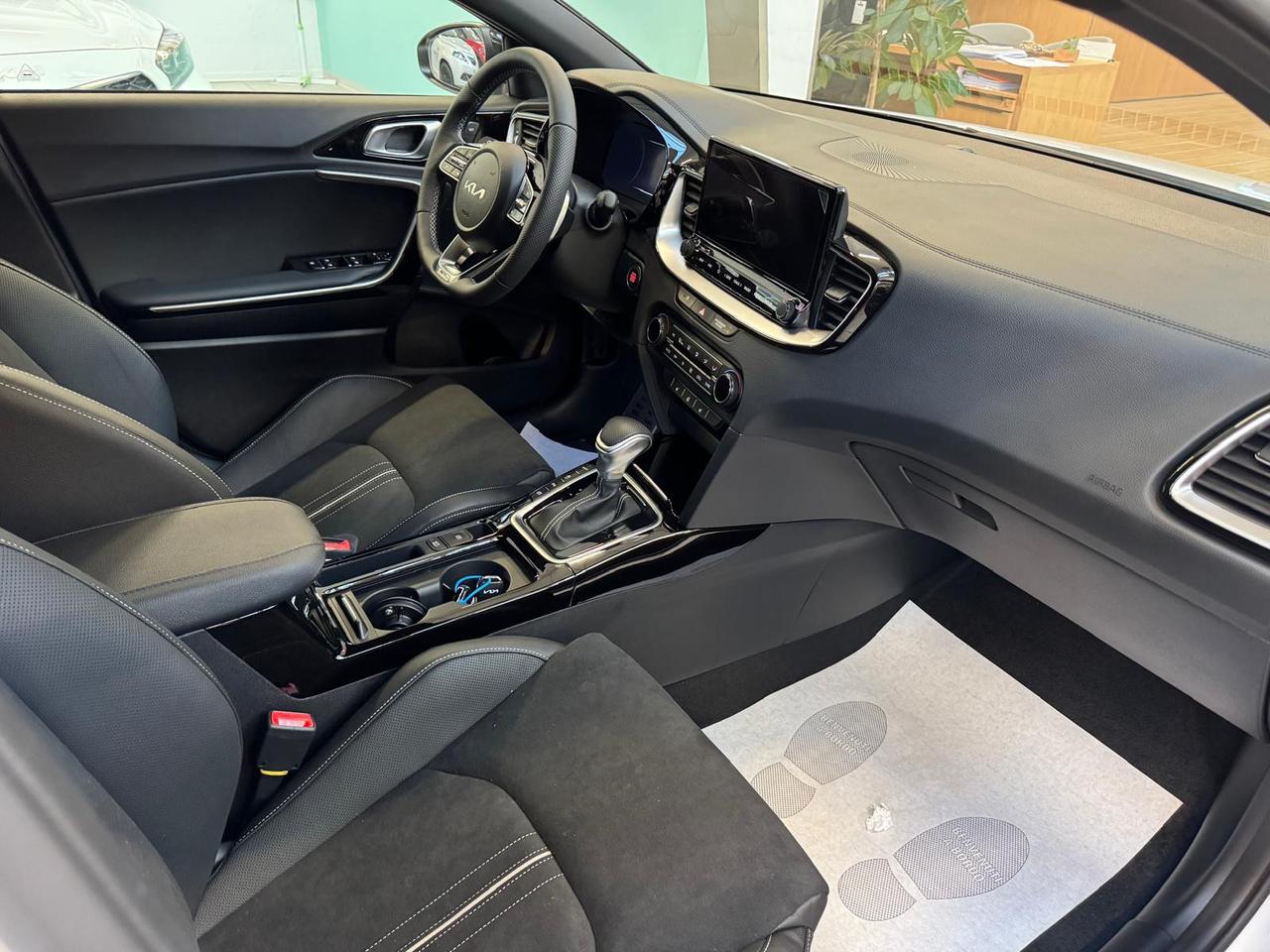 KIA PROCEED MY25 1.5 TGDI DCT GT-LINE SEM