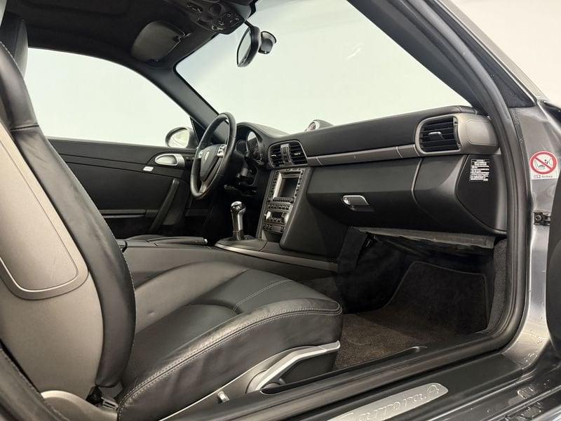 Porsche 911 911 Carrera 4 Coupé