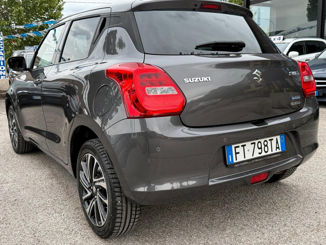 "PERFETTA " Suzuki Swift 1.2 Hybrid 4WD TOP