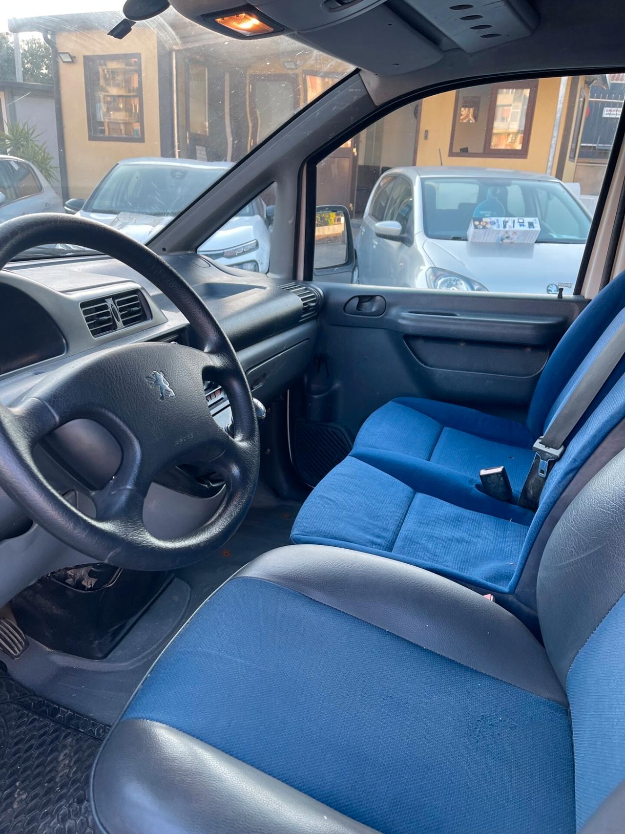 Peugeot Expert 3 posti