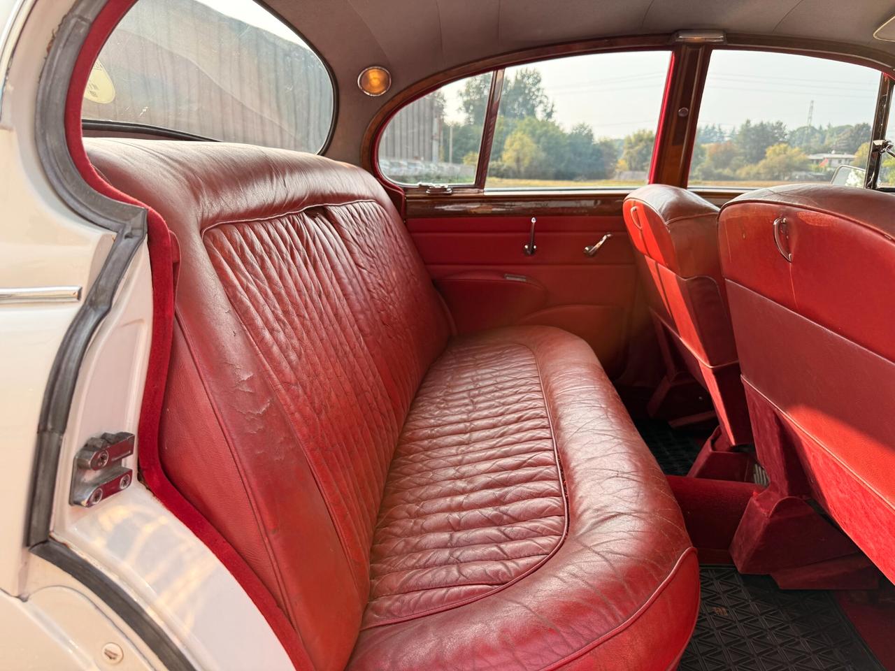 Jaguar MK II