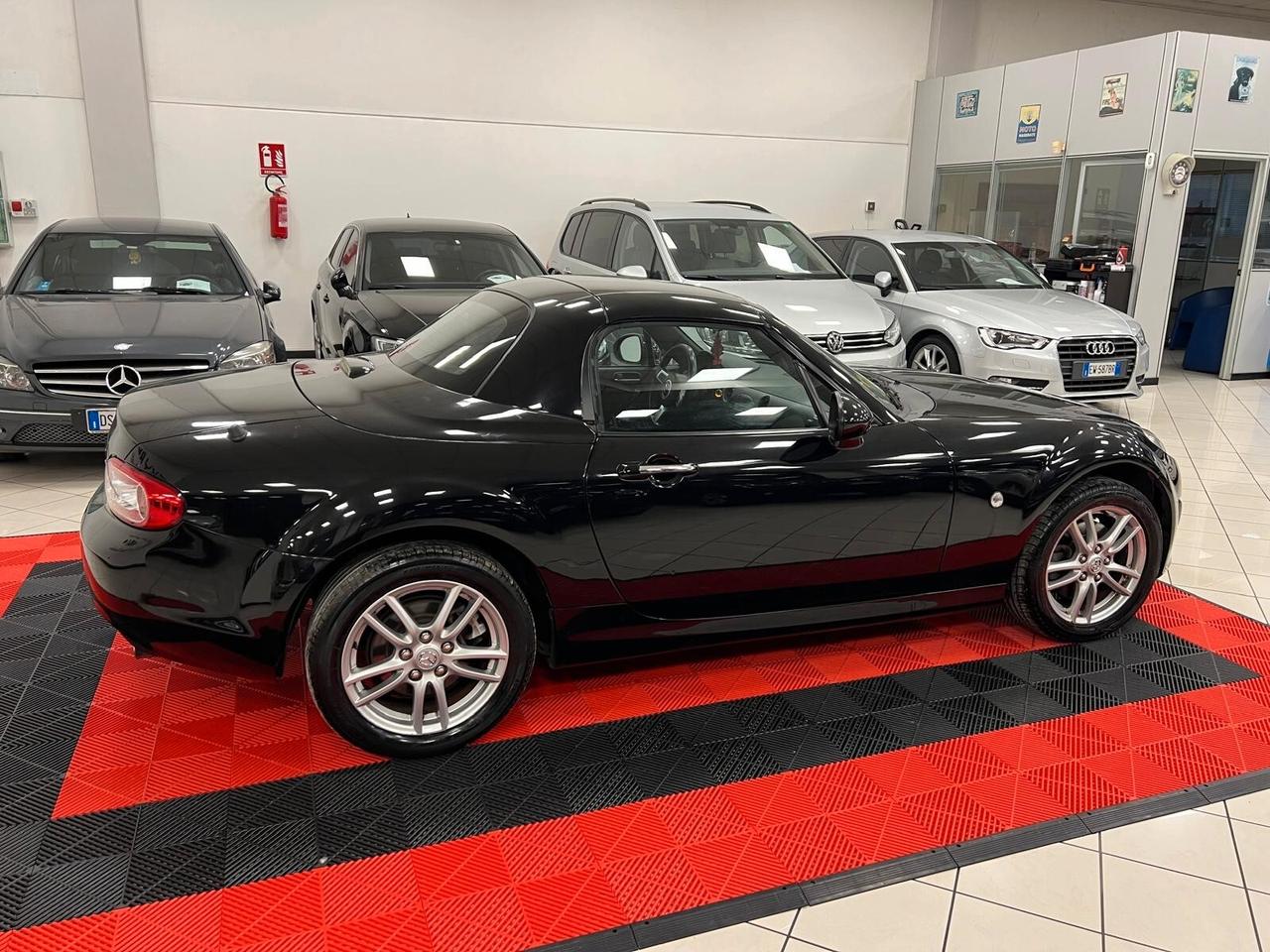 Mazda MX-5 Roadster 1.8L Black