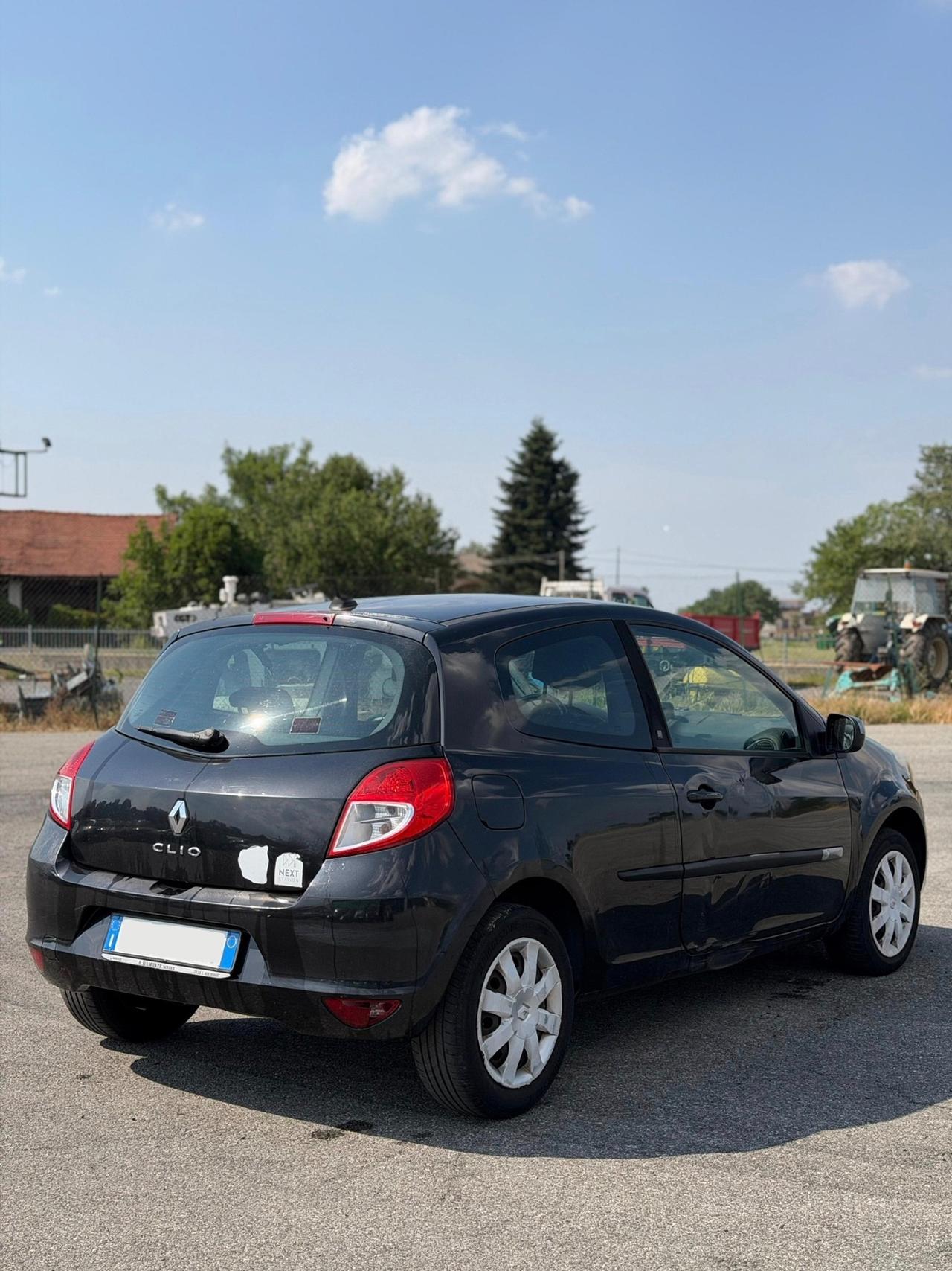 Renault Clio 3ª serie 1.2 16V 3 porte Luxe
