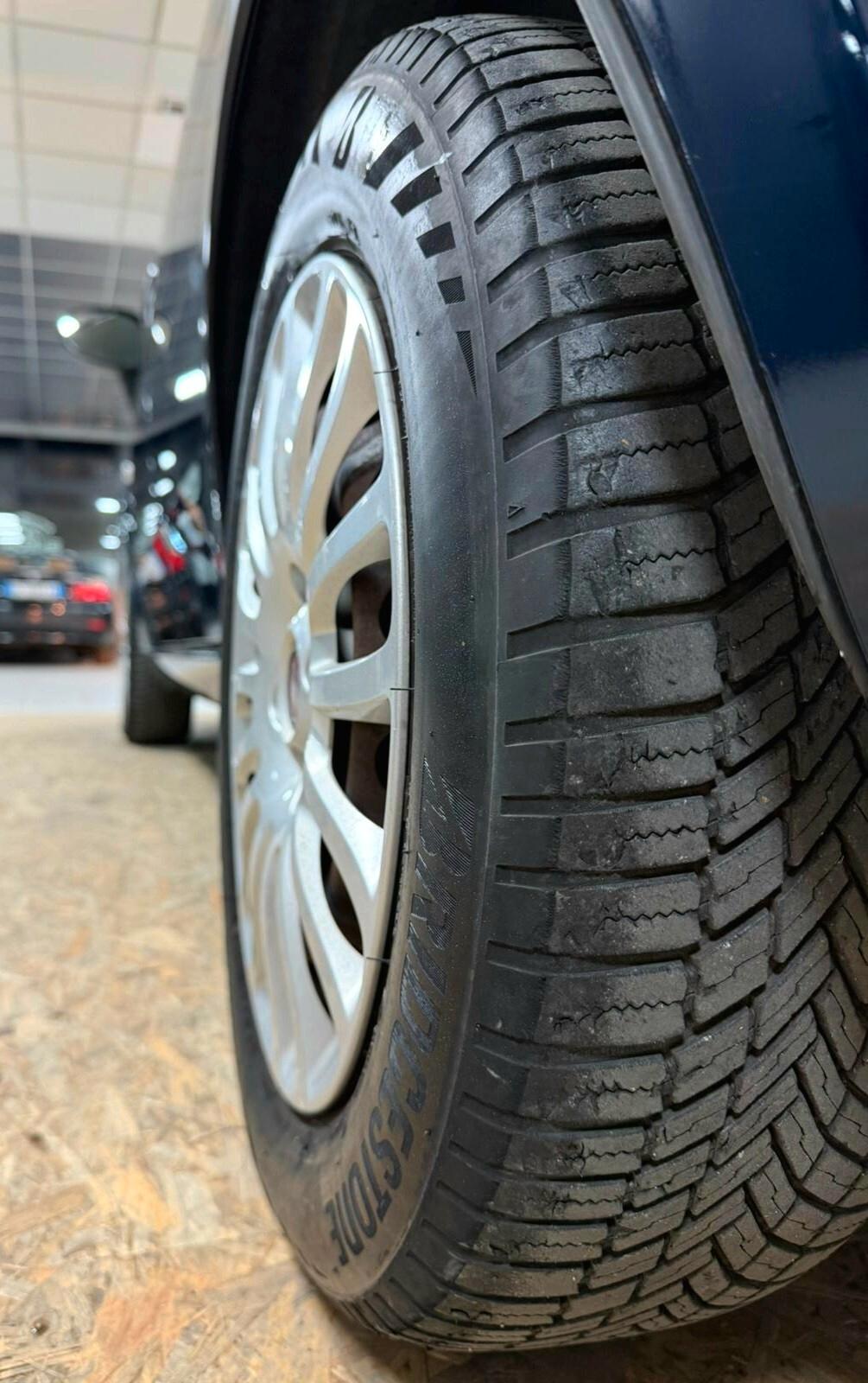 FIAT PUNTO 1.3 MJT II 75 CV 5p. STREET