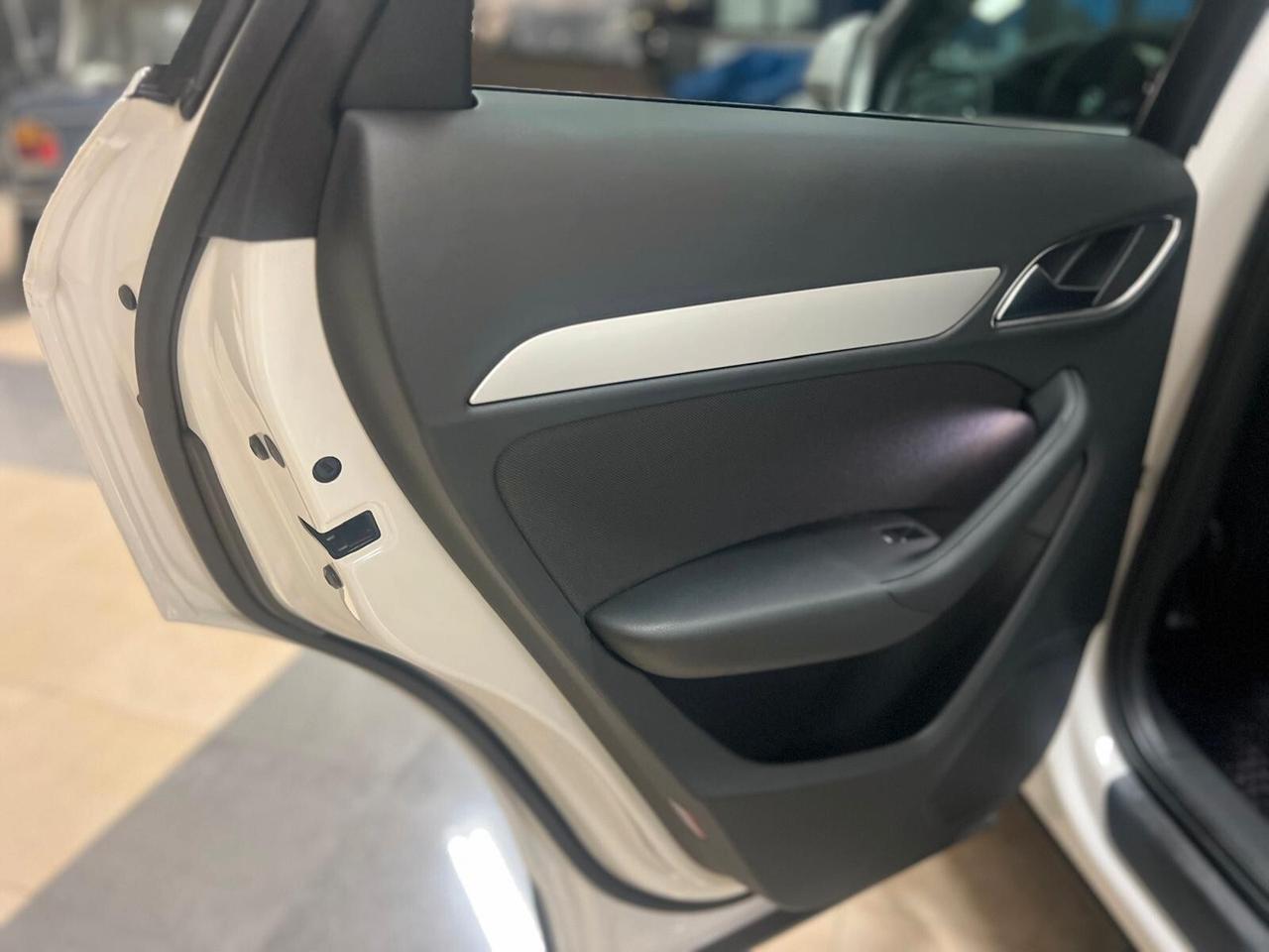 Audi Q3 2.0 TDI 120 CV S tronic Design