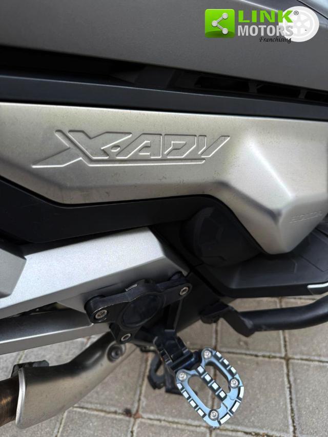 HONDA X-ADV 750 ABS