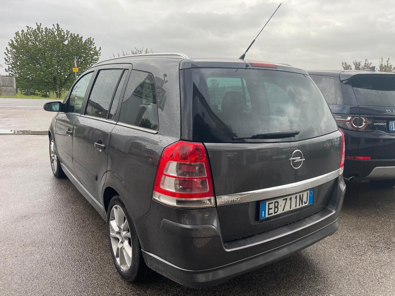 Opel Zafira 1.8 benzina 7 posti Neopatentati