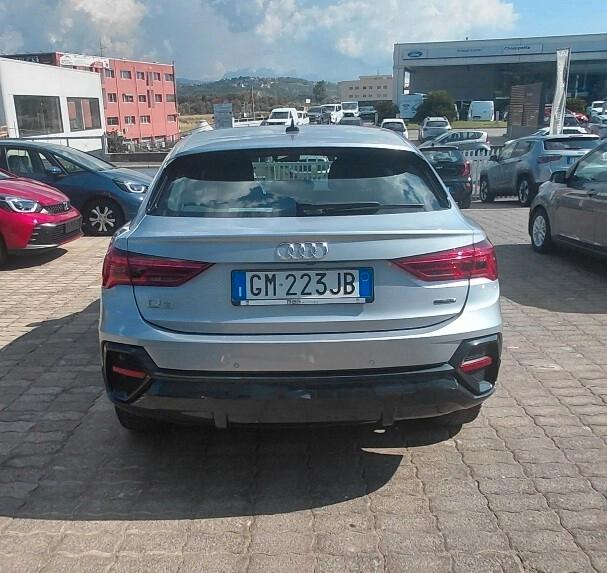 Audi Q3 40 TDI quattro S tronic Business