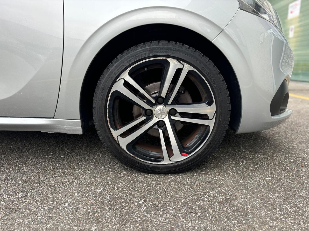 Peugeot 208 PureTech Turbo 110 EAT6 S&S 5 porte GT Line