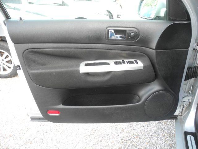 VOLKSWAGEN Golf 1.6 16v 105cv 5p. Comfortline - OK NEOPATENTATI