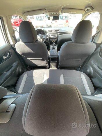 Nissan Qashqai 1.5 dCi 110cv Tekna CERCHI CLIMA CRUISE PDC MULTIFUNZIONE