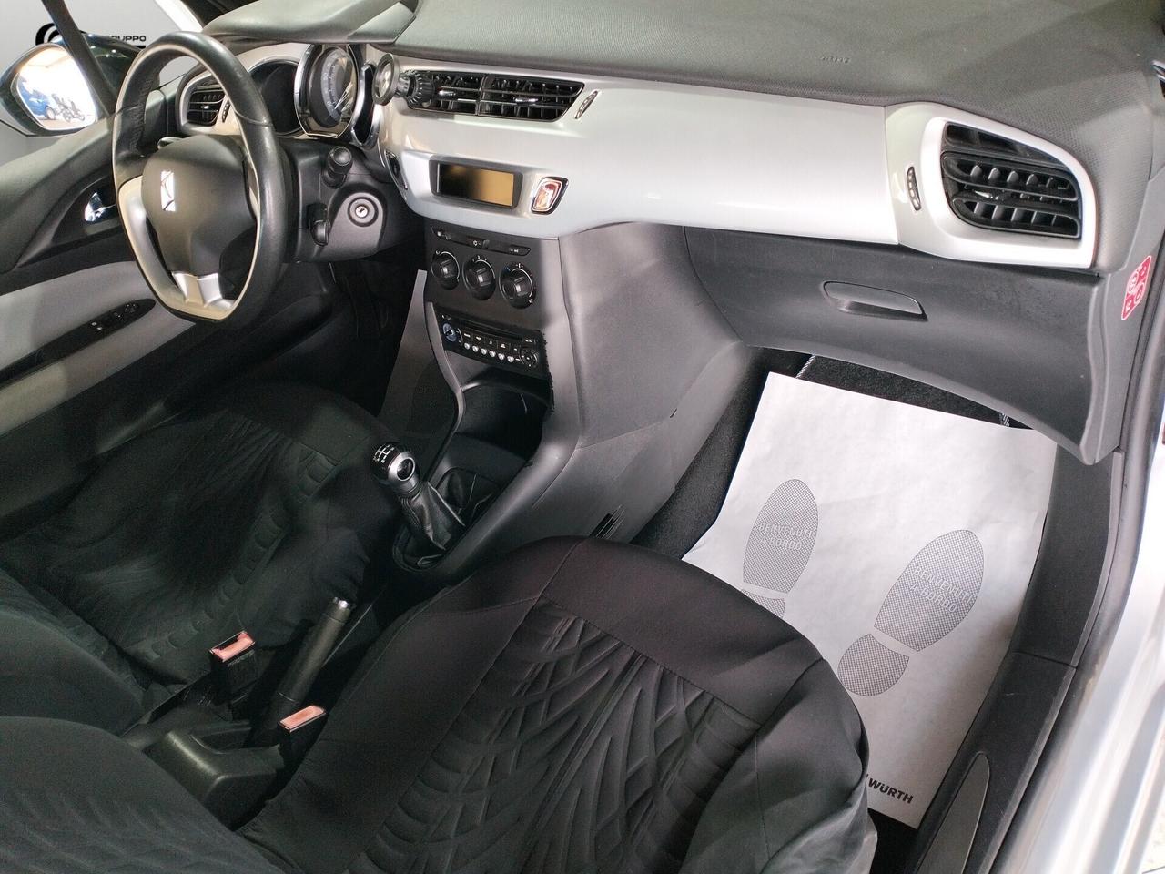 Citroen DS3 1.4 hdi Chic 70cv *NEOPATENTATI*
