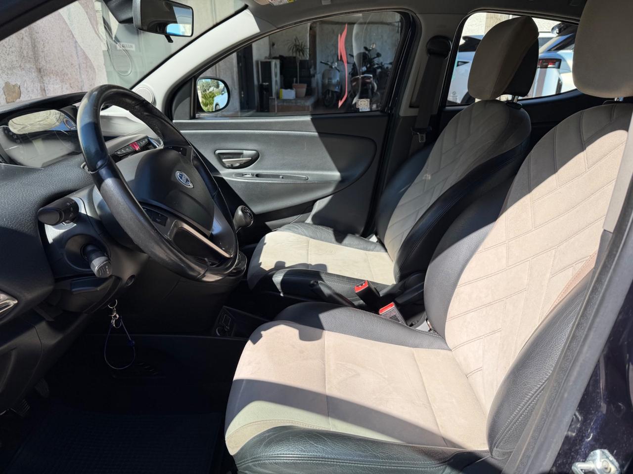 Lancia Ypsilon 1.3 MJT 16V 95 CV 5 porte S&S Platinum