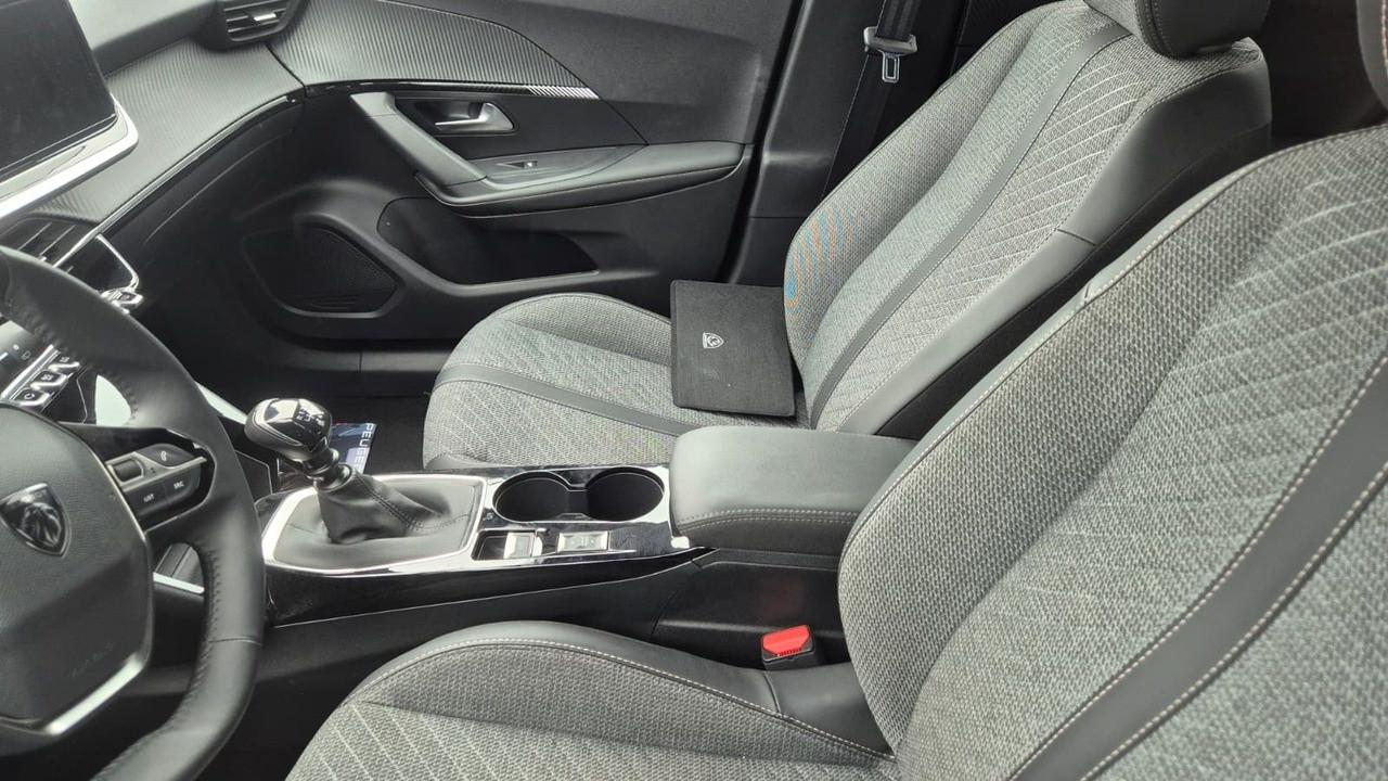 PEUGEOT 2008 II 2023 - 2008 1.2 puretech Allure s&s 100cv