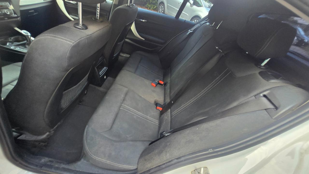 Bmw 116 116d 5p. Urban