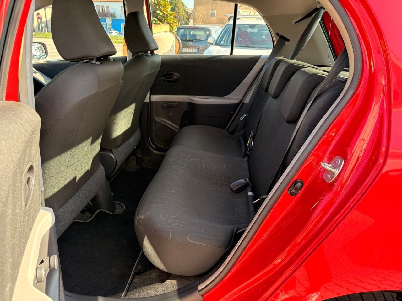 Toyota Yaris 1.0 5P Luxury pack