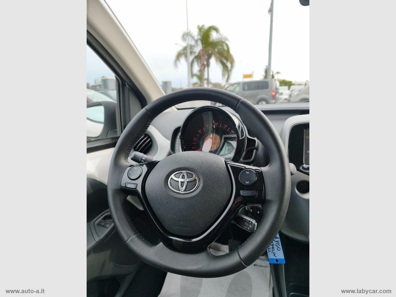 TOYOTA Aygo 1.0 VVT-i 69 CV 5p. x-pure