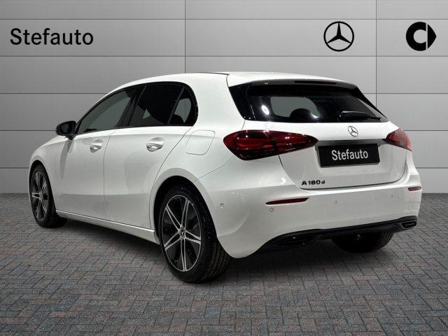 MERCEDES-BENZ A 180 d Automatic Progressive Advanced