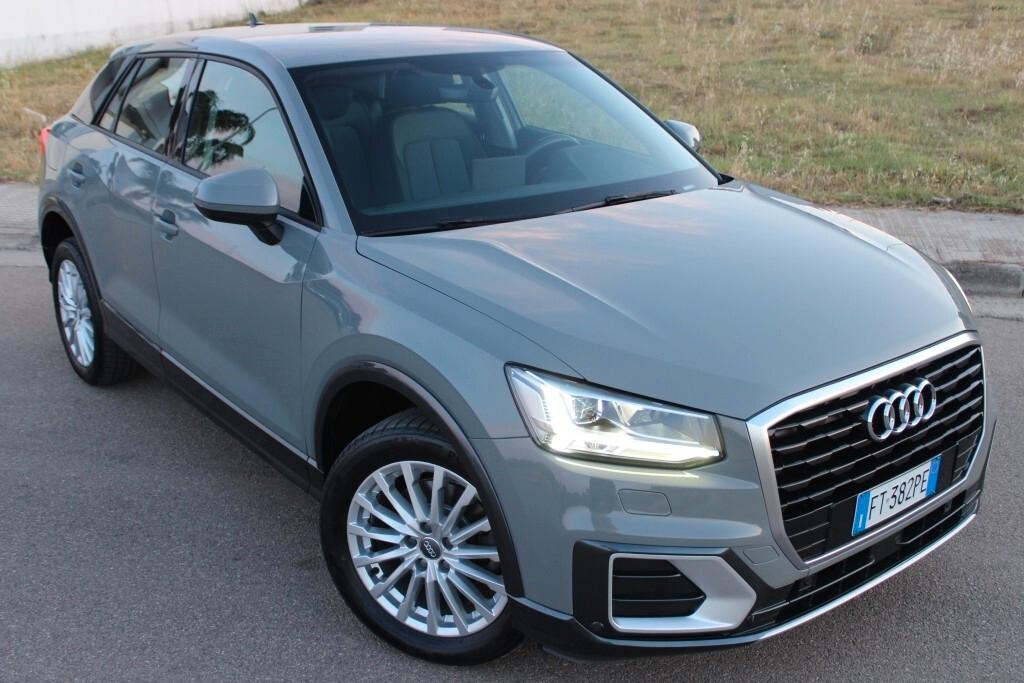 AUDI Q2 1.6 TDI s-tronic Design *LUCI AMBIENTE*LED