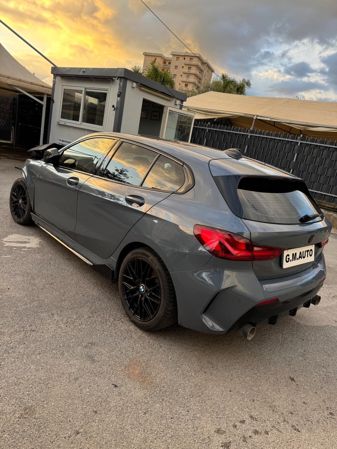 Bmw 118i Msport 2021 sinistrata